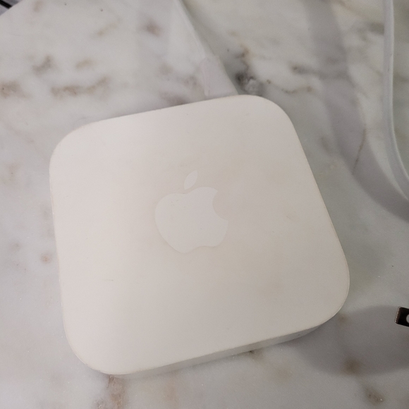 Apple Router Airport Express White Works - Picture 2 of 4